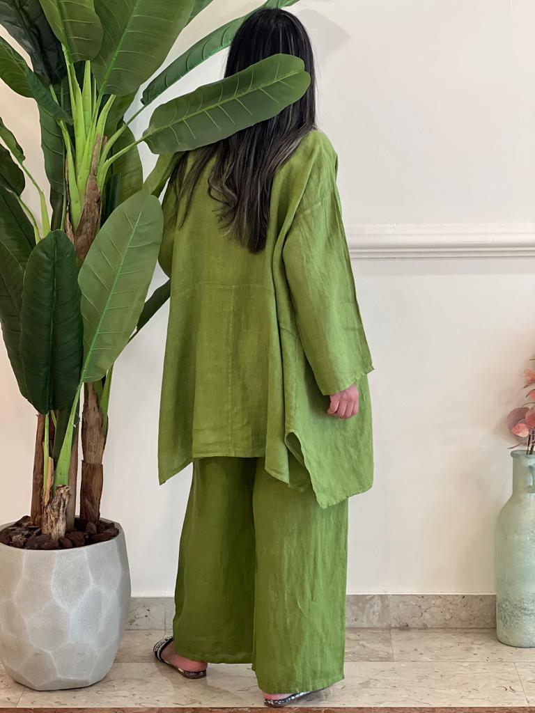 Green linen open set