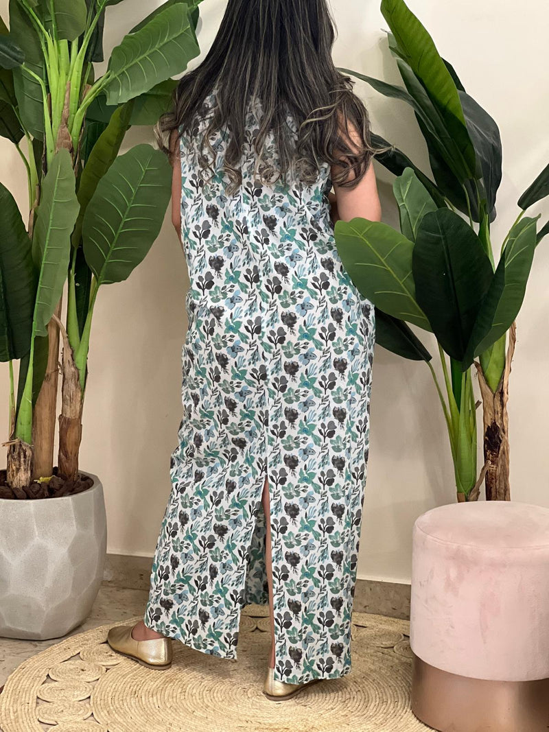 Green sleeveless patterned dress