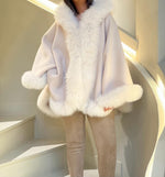 Beige cape with Fur