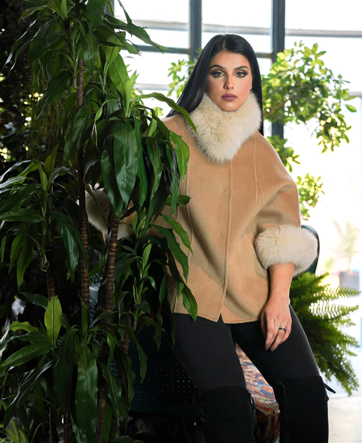 Brown short jacket with Fur